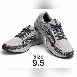 Brooks women size 9.5
